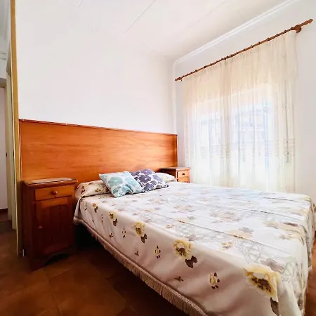 Joanot Martorell Apartment Roses