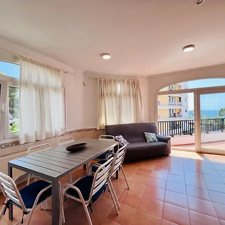 Apartment Joanot Martorell Roses